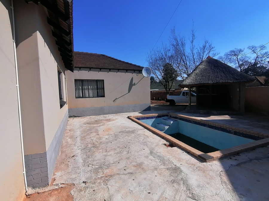 3 Bedroom Property for Sale in Stilfontein Ext 3 North West